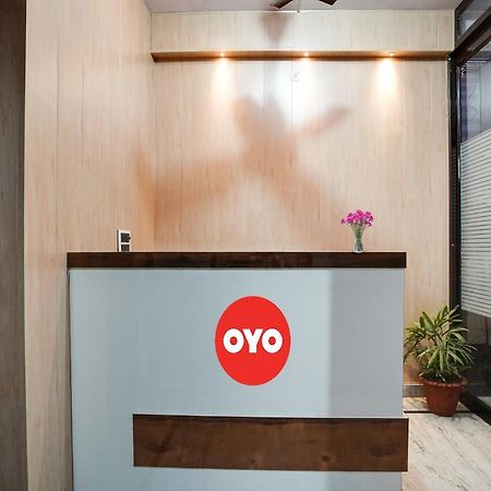 Hotel O Ayurma Inn Chinhat Buitenkant foto